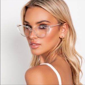 QUAY BLUE-LIGHT LUSTWORTHY